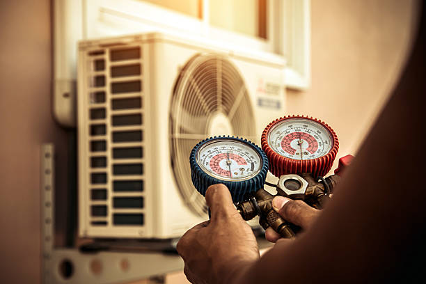 Professional Ductwork Repair technician working in Alex, OK